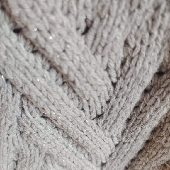 NWT GRAY CHAPS WOMEN'S CABLE KNIT SWEATER WITH SPARKLE - Picture 6 of 11